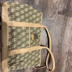 Dooney & Bourke large tan purse
